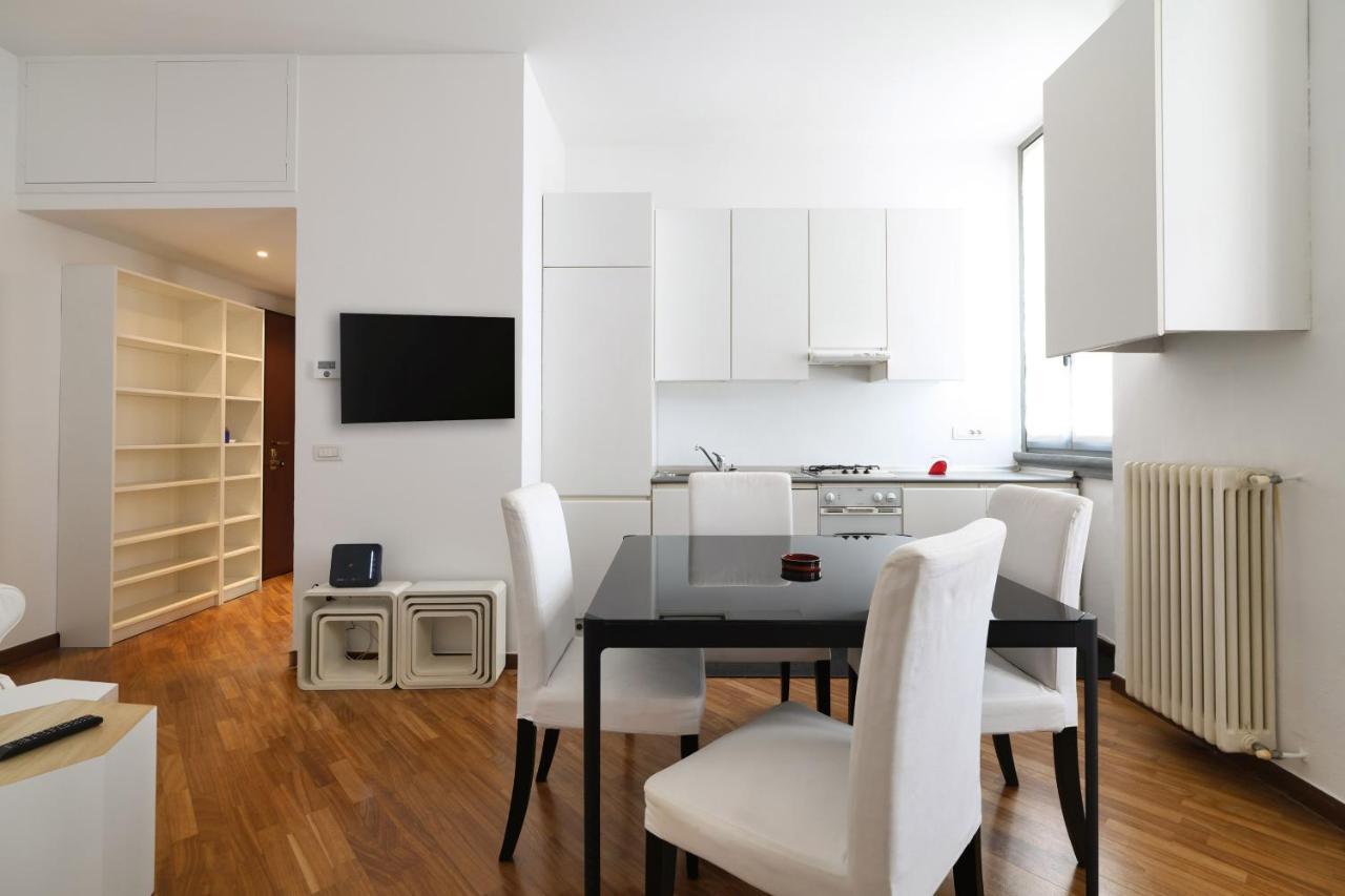 Charming San Babila Apt. Milano Esterno foto